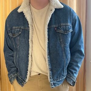 Vintage 80s Levi’s San Francisco Sherpa-Lined Denim Jacket (Large)